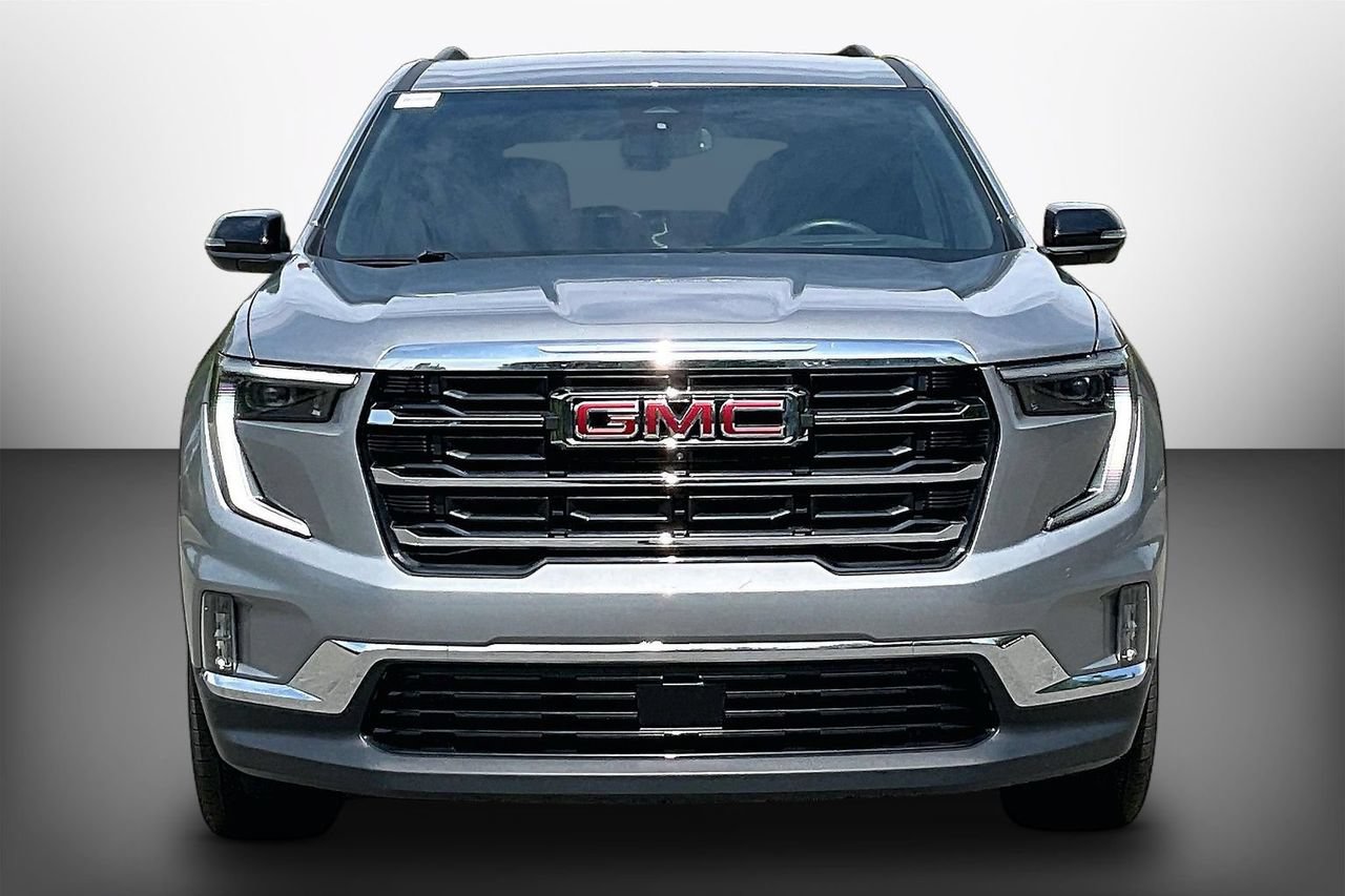 Used 2025 GMC Acadia Elevation w/ Elevation Premium Package FWD image 3