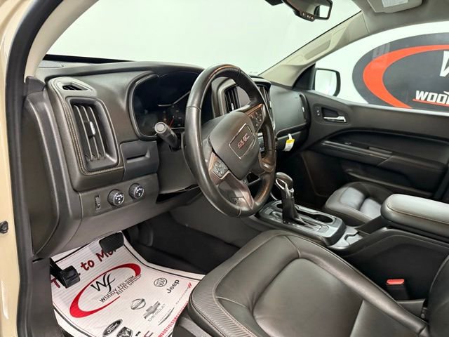 Used 2022 GMC Canyon AT4 image 12