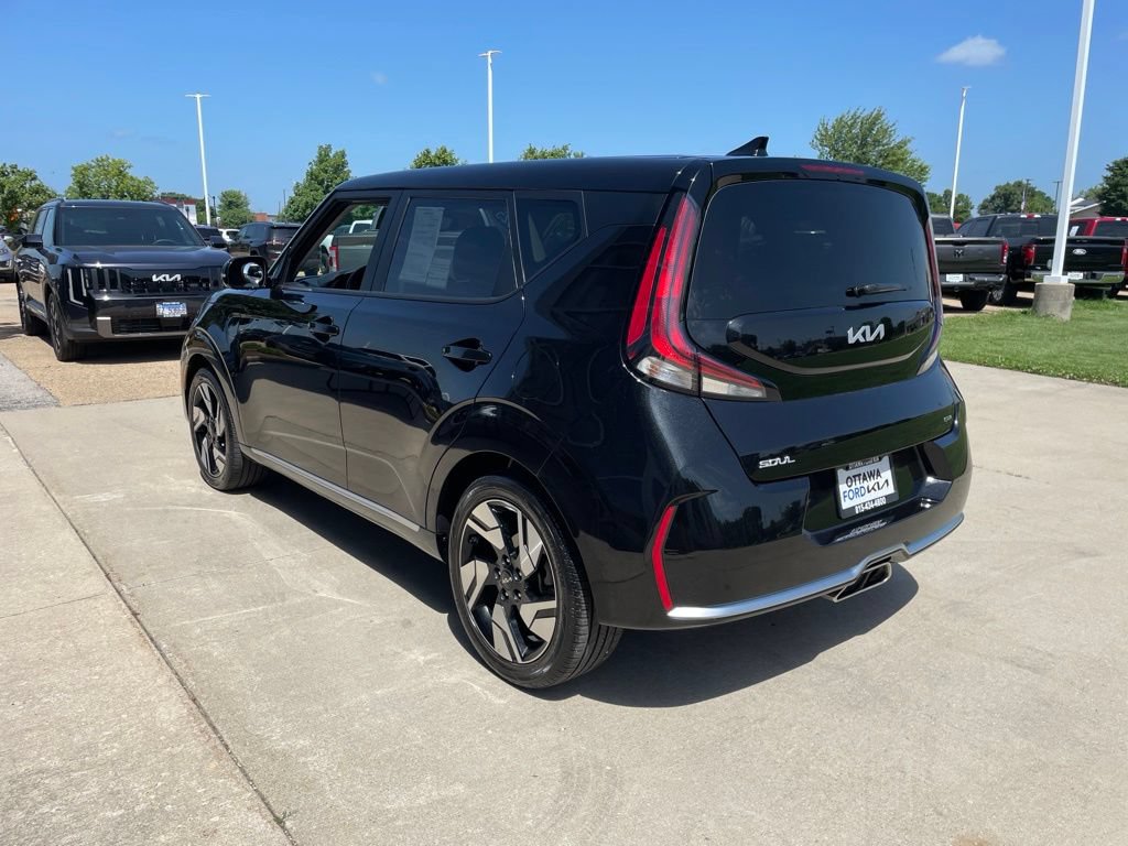 Used 2025 Kia Soul GT-Line FWD image 7