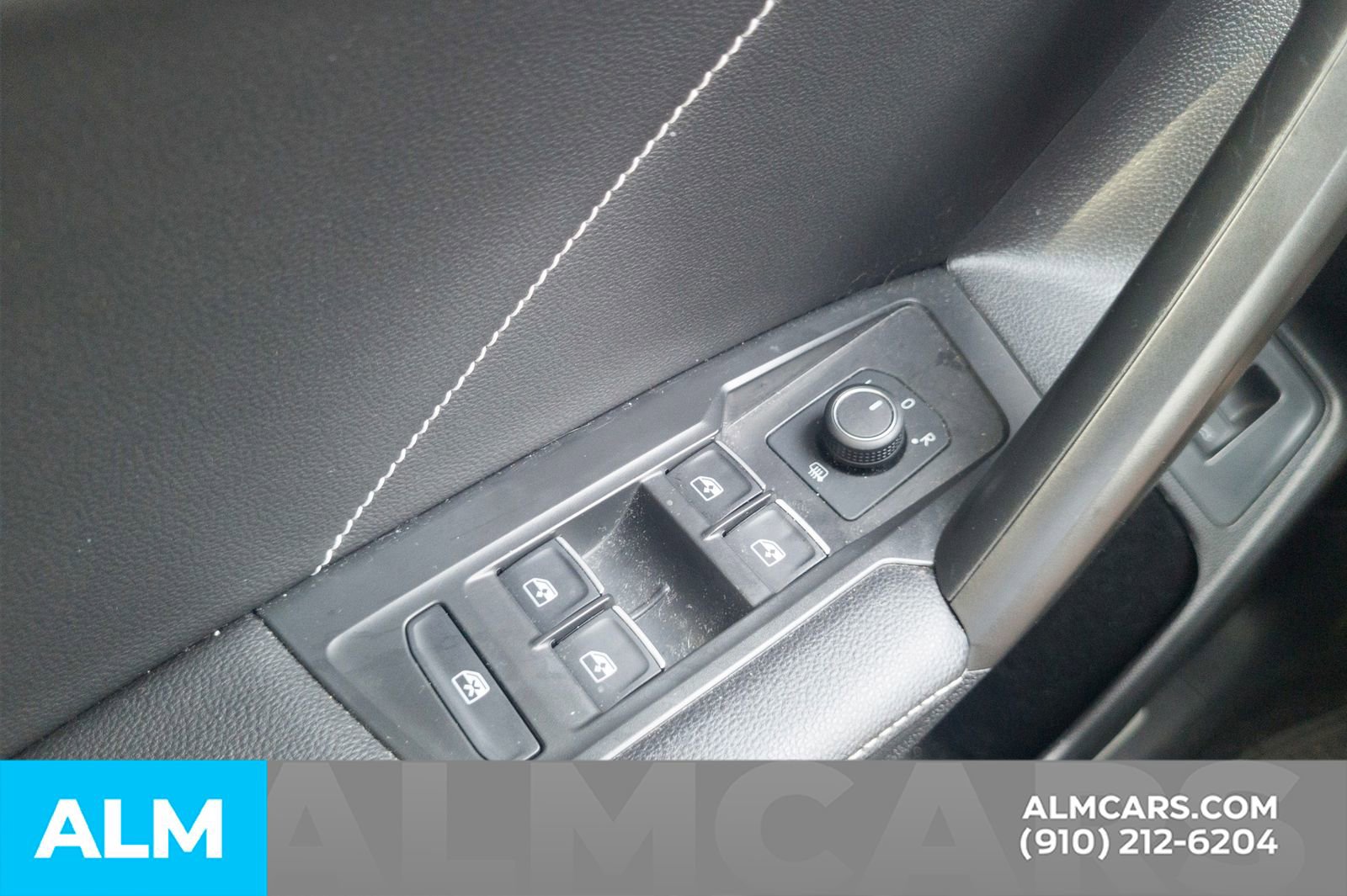Used 2022 Volkswagen Tiguan SE R-Line AWD/4WD image 18