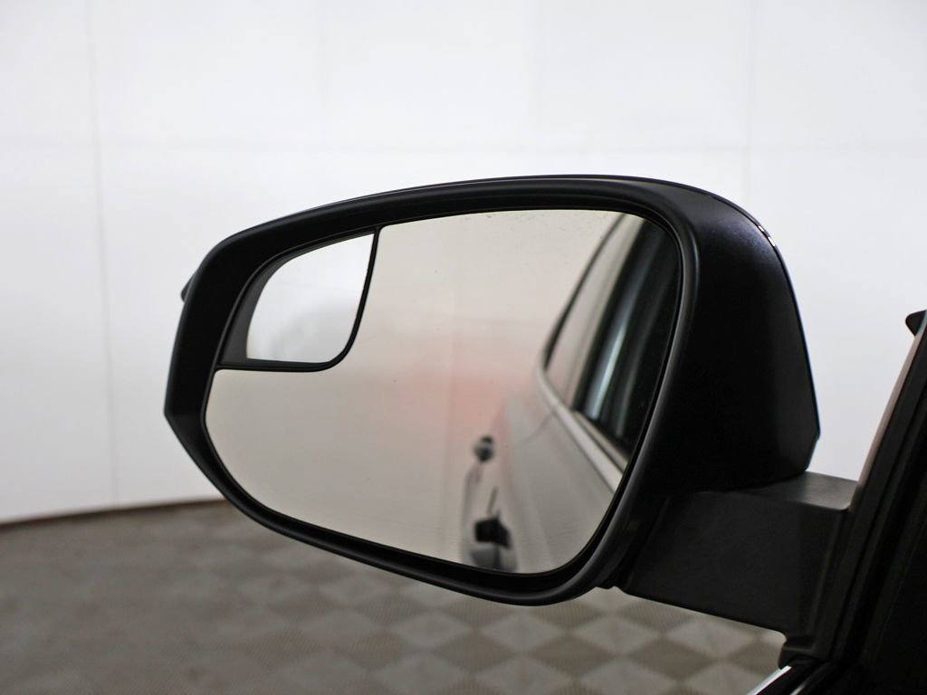 Used 2018 Toyota RAV4 SE w/ All Weather Liner Package image 37