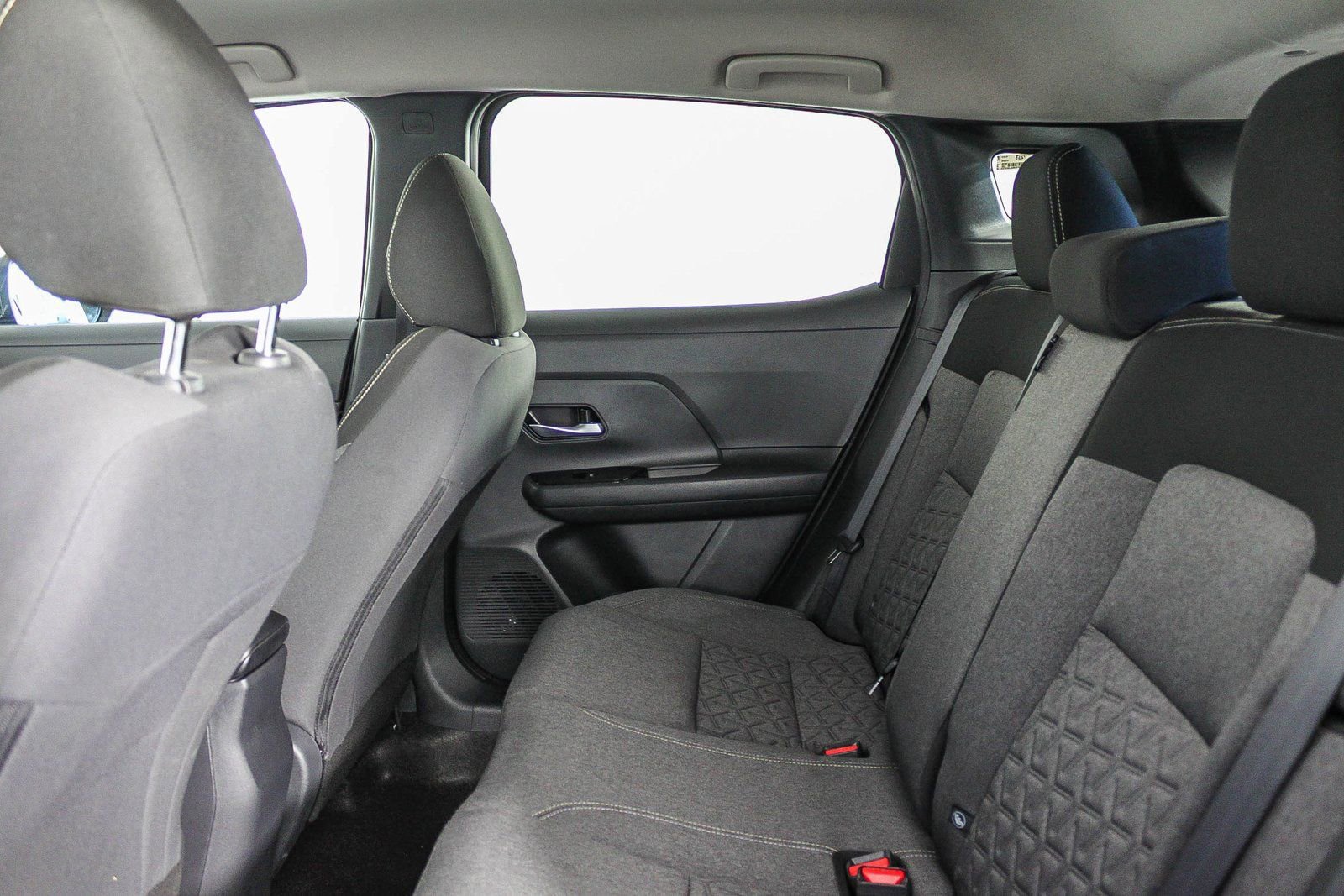 Certified 2025 Nissan Kicks SV image 19