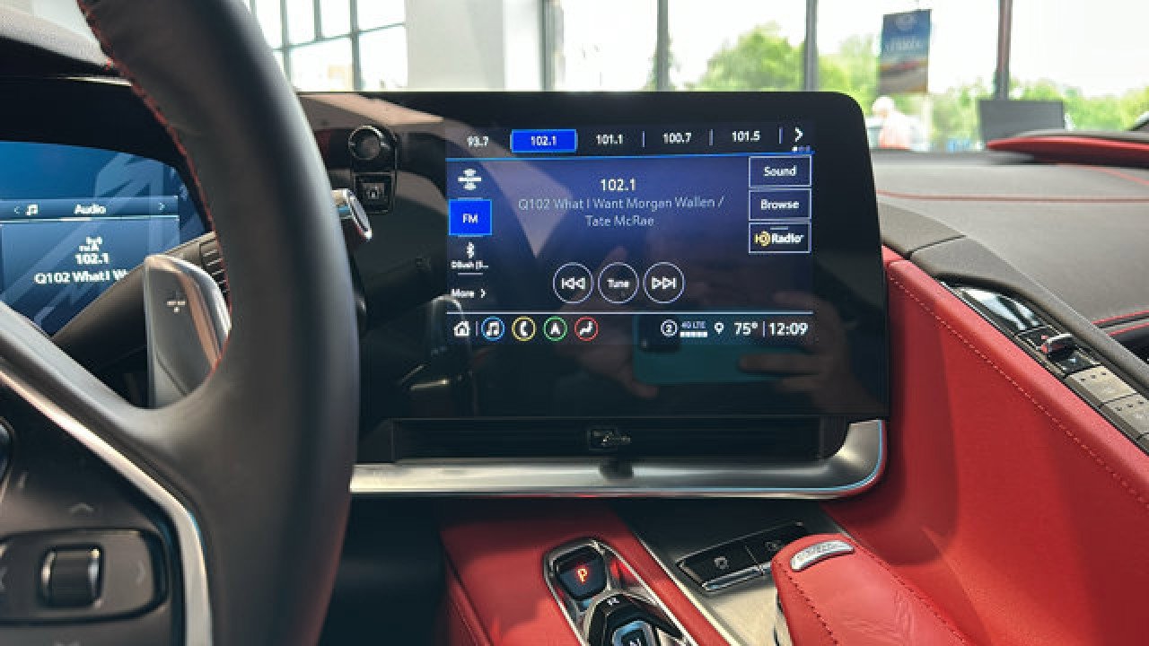 Used 2023 Chevrolet Corvette Z06 image 20