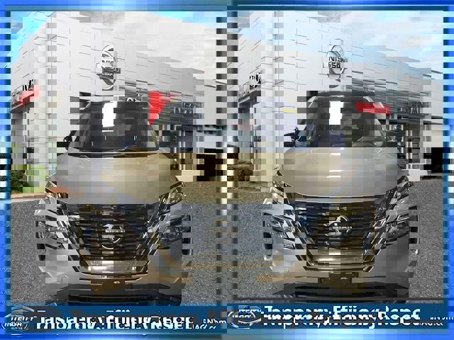 Used 2023 Nissan Rogue SL image 4