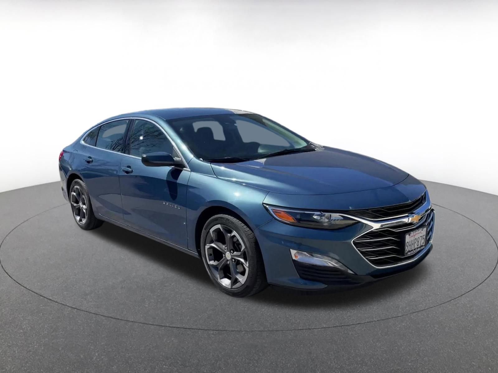 Used 2024 Chevrolet Malibu LT image 3