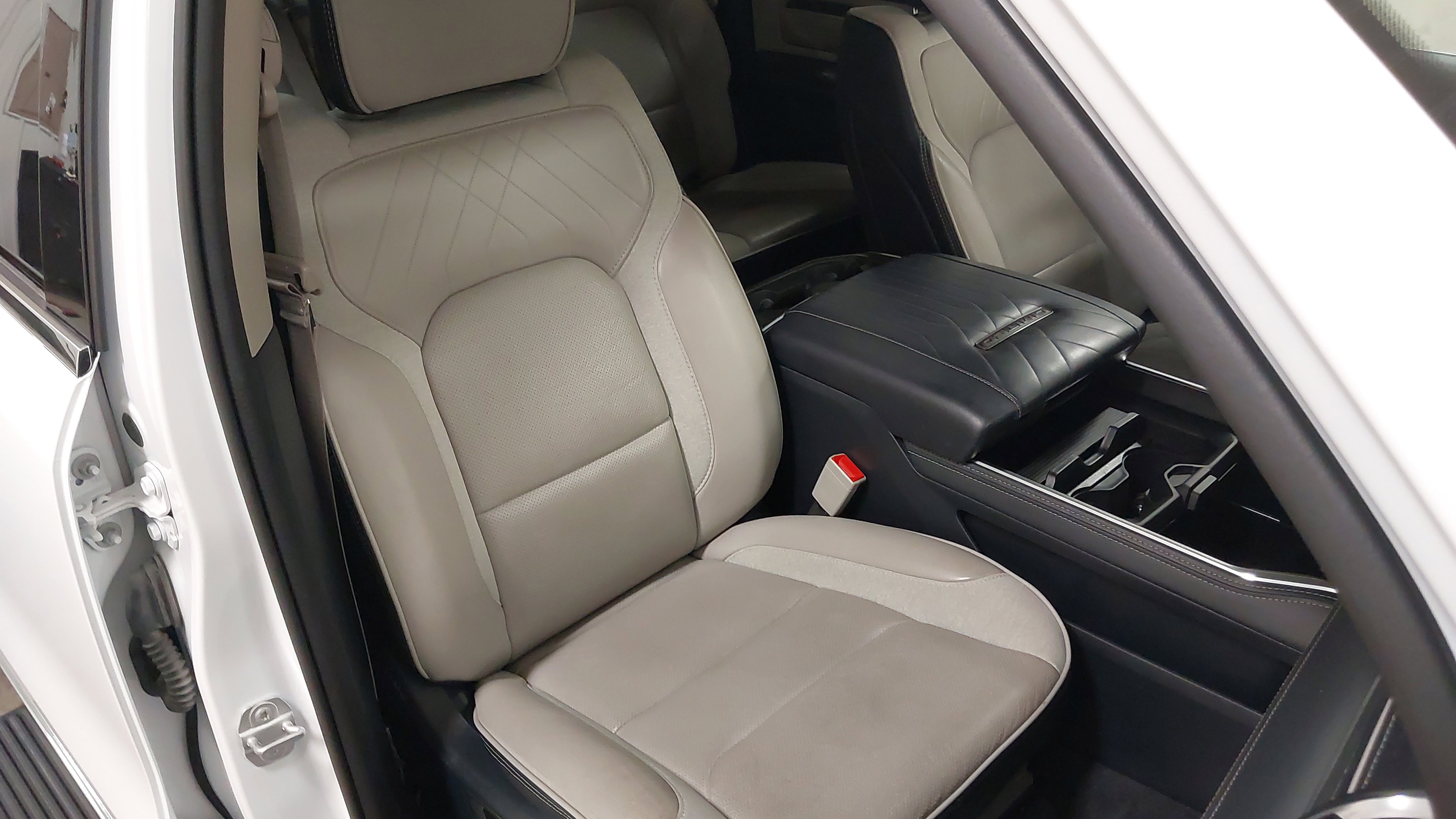 Used 2023 RAM 1500 Limited image 28