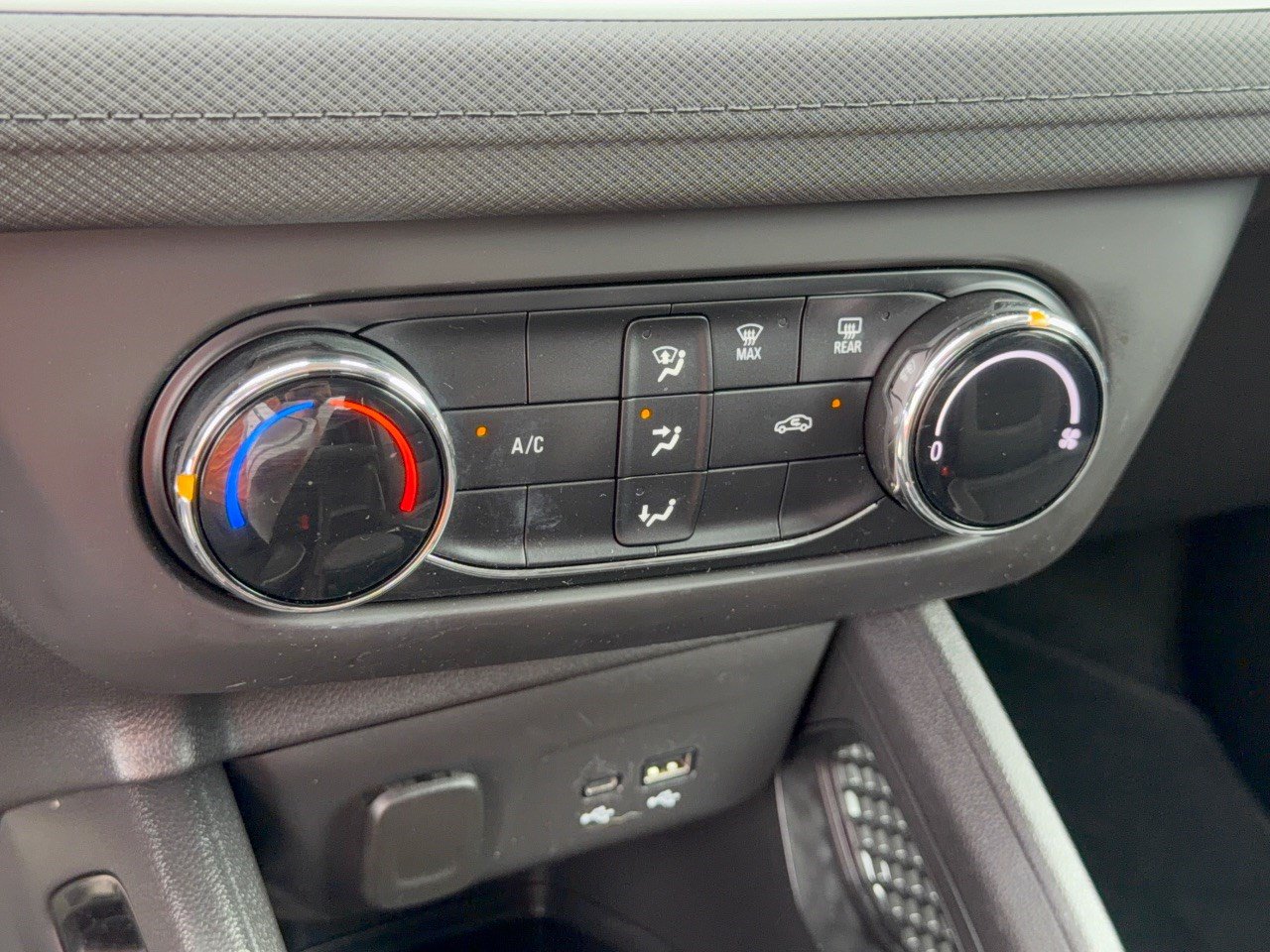 Certified 2024 Chevrolet TrailBlazer LS w/ LS Convenience Package FWD image 22