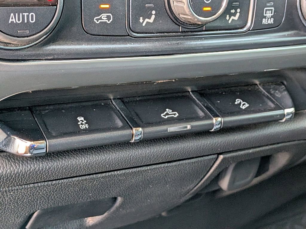 Used 2019 Chevrolet Silverado 1500 LT w/ All Star Edition image 22