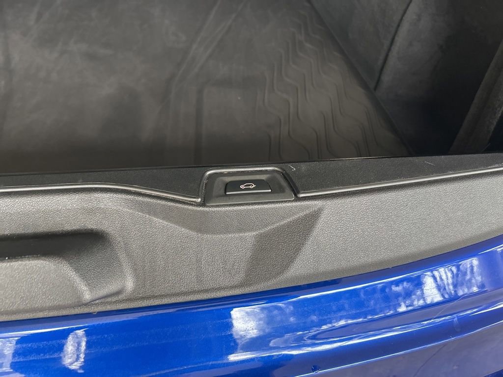 Used 2021 BMW X5 M w/ Competition Package image 40