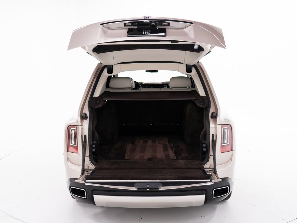 Certified 2019 Rolls-Royce Cullinan AWD/4WD image 50