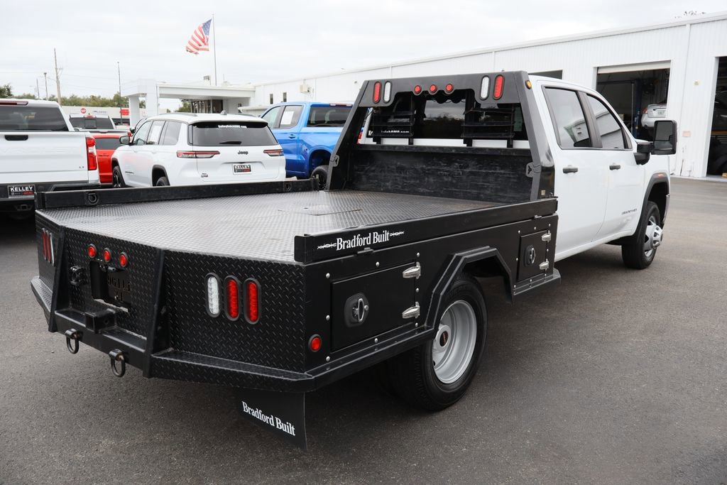 Used 2023 GMC Sierra 3500 Pro w/ Convenience Package image 8