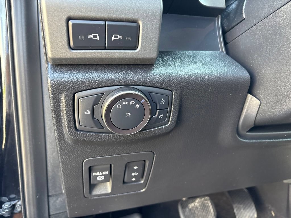 Used 2019 Ford F150 Raptor w/ Equipment Group 802A Luxury AWD/4WD image 12