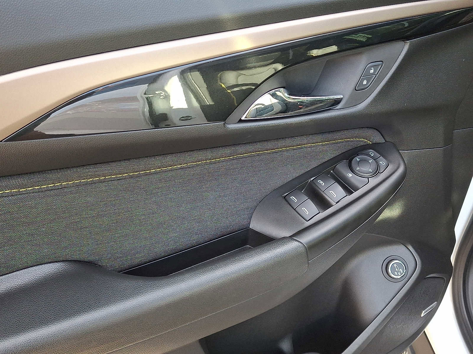 Certified 2024 Chevrolet TrailBlazer ACTIV w/ Convenience Package image 12