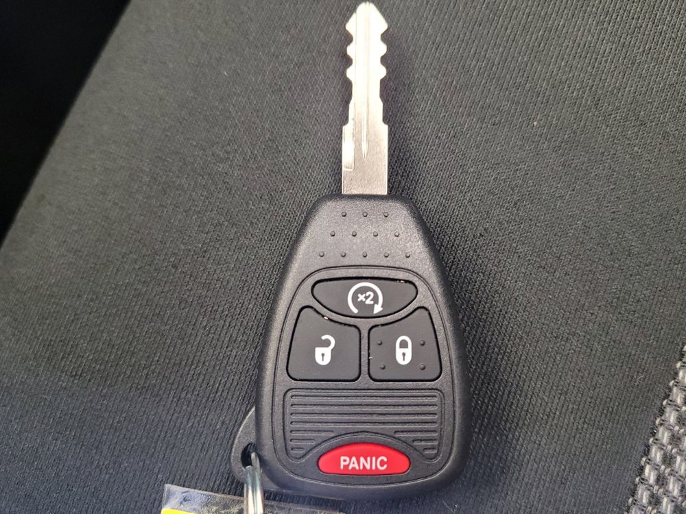 Used 2014 Jeep Patriot Latitude FWD image 32