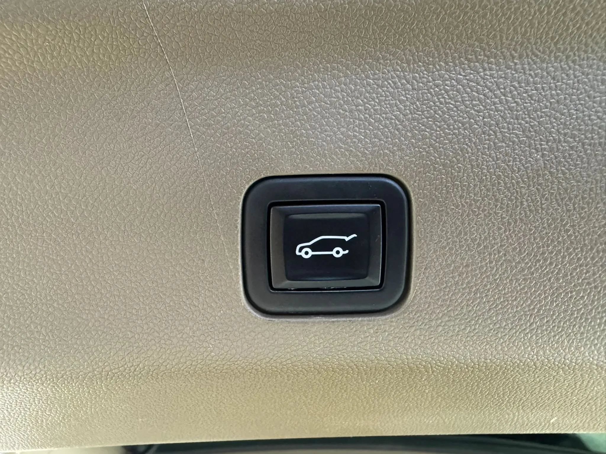 Used 2022 GMC Yukon XL Denali AWD/4WD image 30