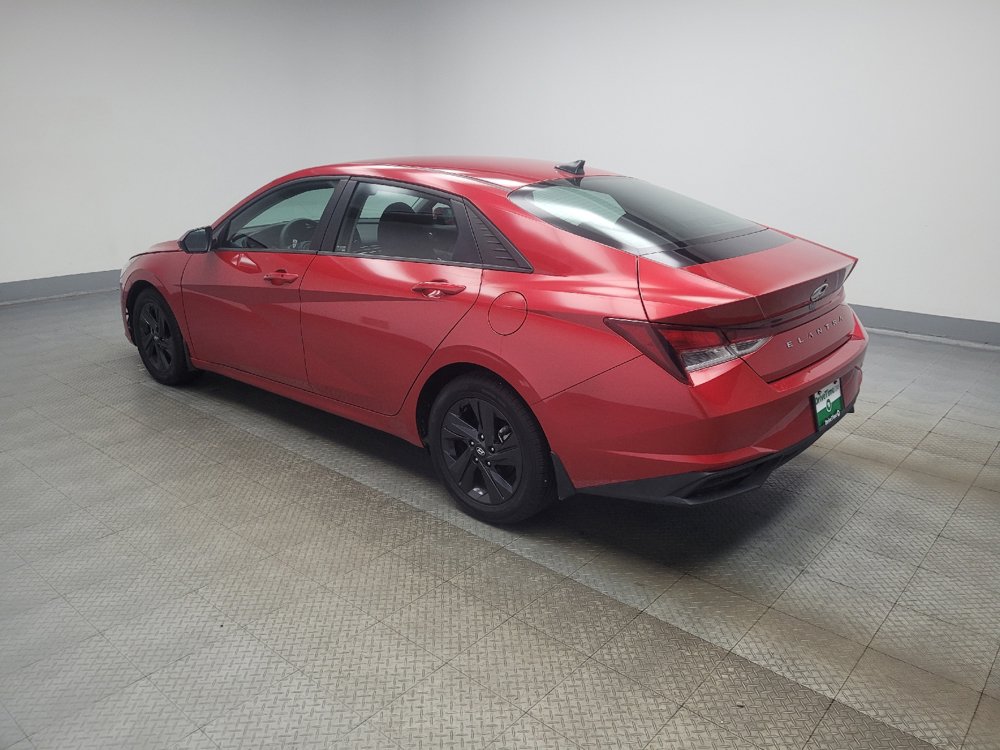 Used 2022 Hyundai Elantra SEL FWD image 3