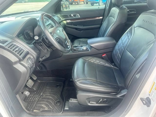 Used 2018 Ford Explorer Platinum AWD/4WD image 22