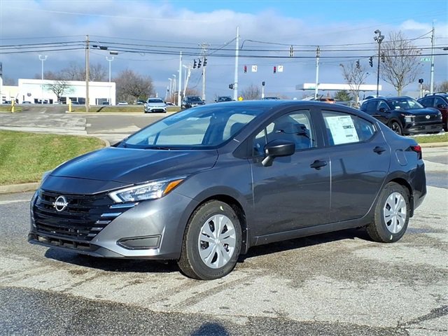 New 2025 Nissan Versa S w/ Trunk Package image 2