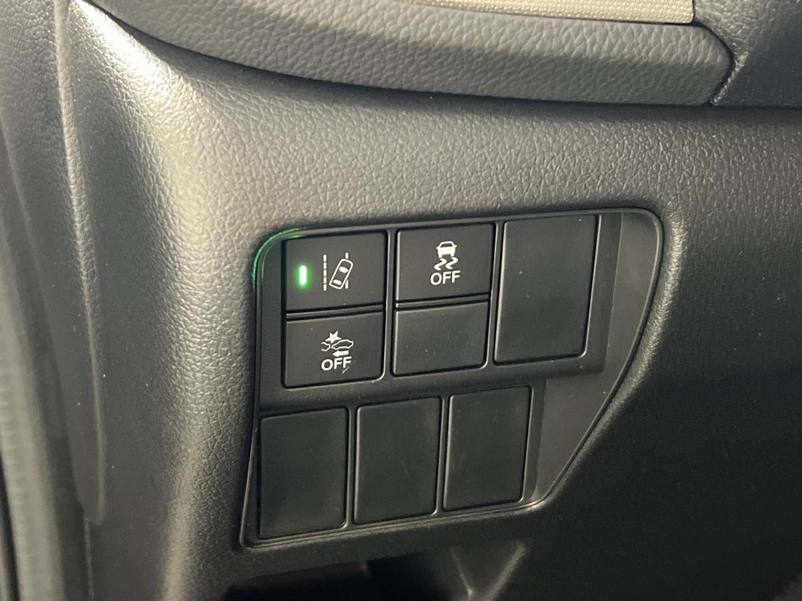 Used 2021 Honda CR-V LX image 29