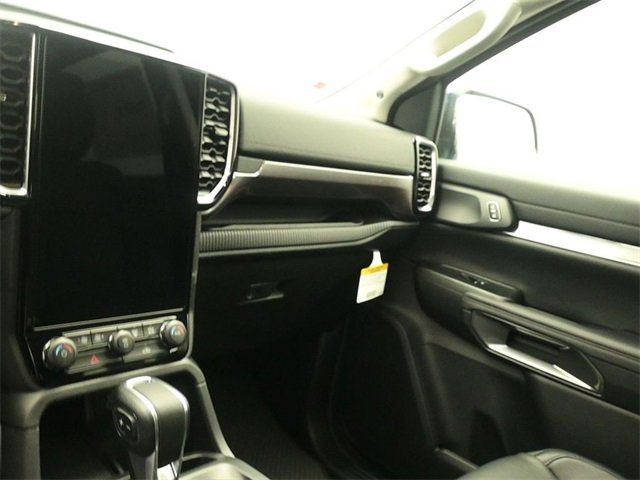 New 2025 Ford Ranger Lariat w/ FX4 Off-Road Package image 12