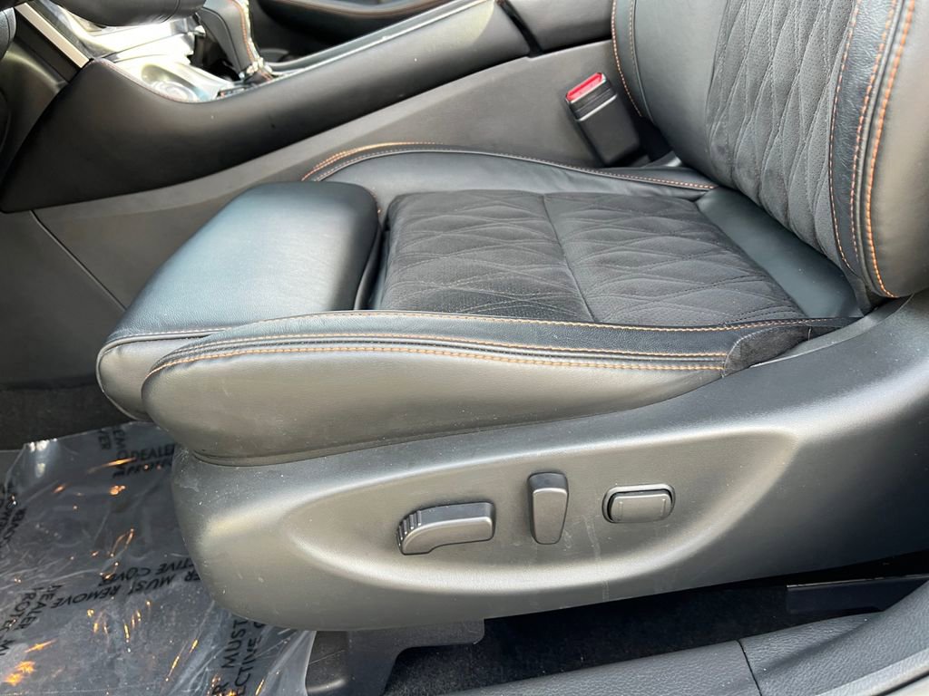 Used 2023 Nissan Maxima SR w/ Sport Mat Group image 15