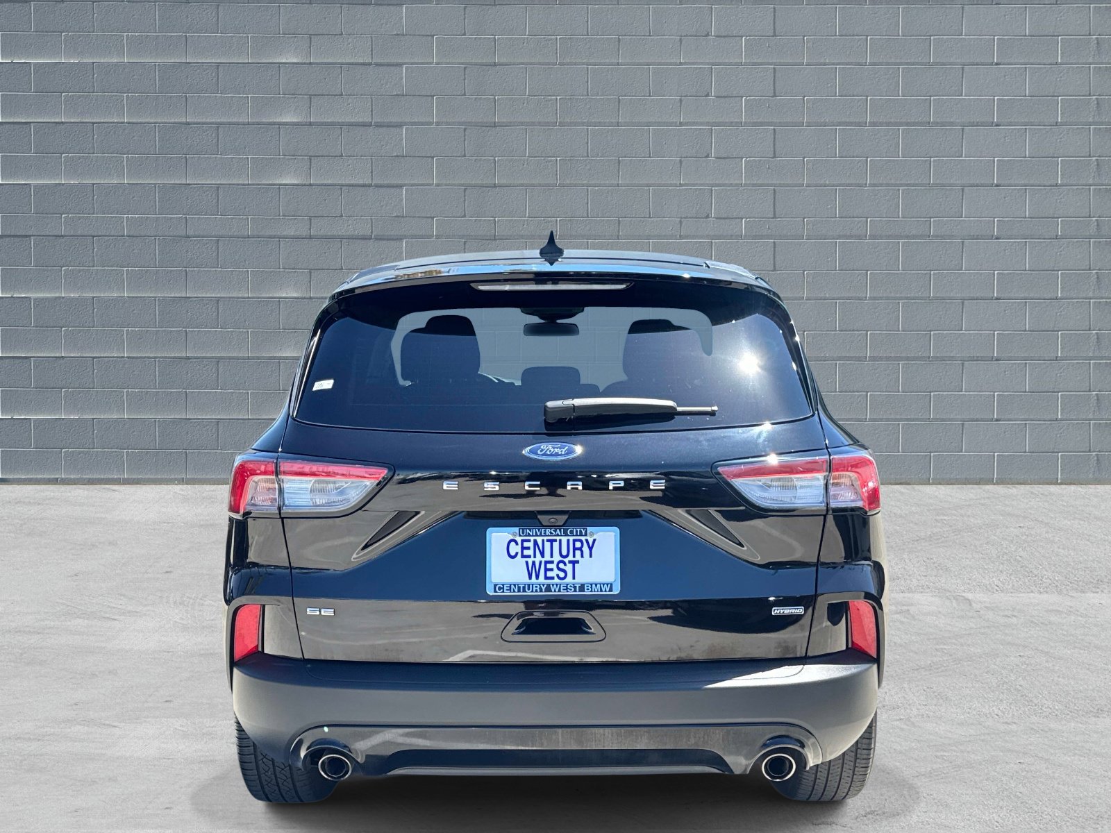 Used 2022 Ford Escape SE w/ SE Sport Appearance Package image 4