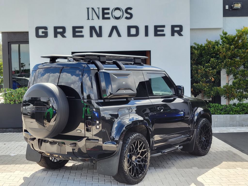 Used 2022 Land Rover Defender 90 X-Dynamic S AWD/4WD image 3