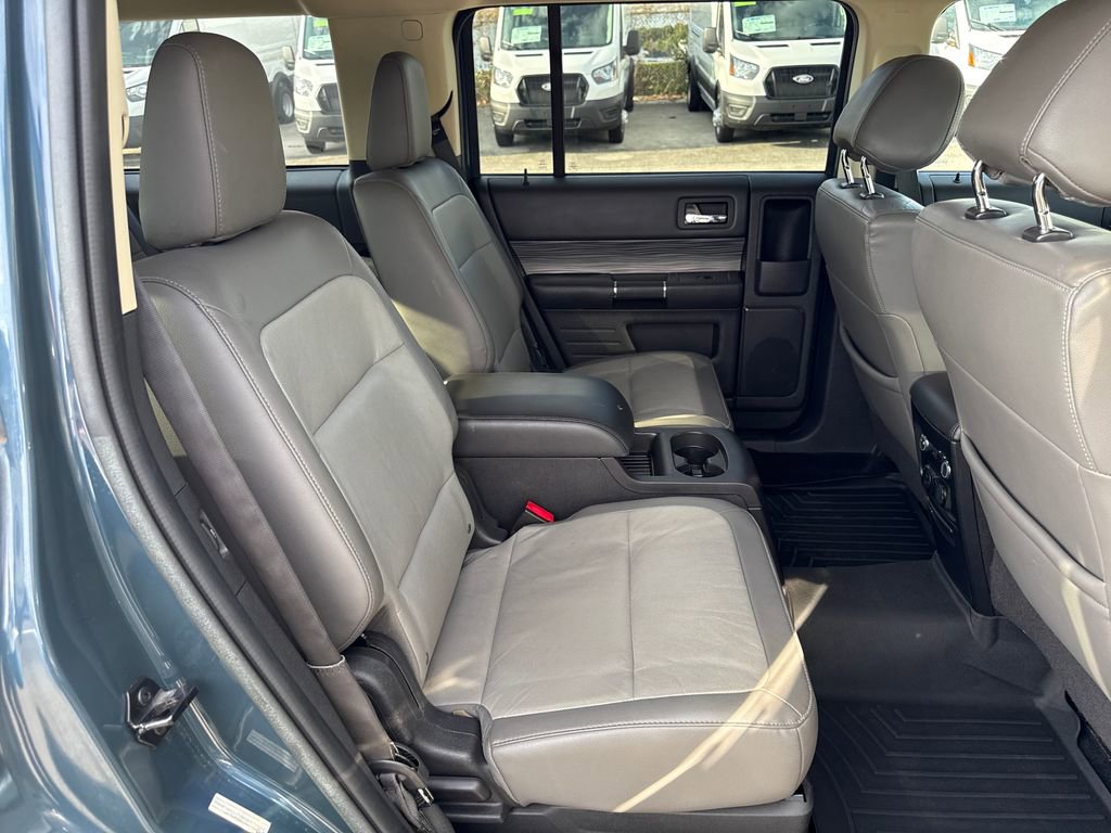 Used 2016 Ford Flex Limited w/ Equipment Group 303A AWD/4WD image 27