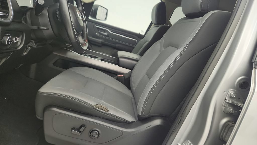 Used 2019 RAM 1500 Big Horn RWD image 26