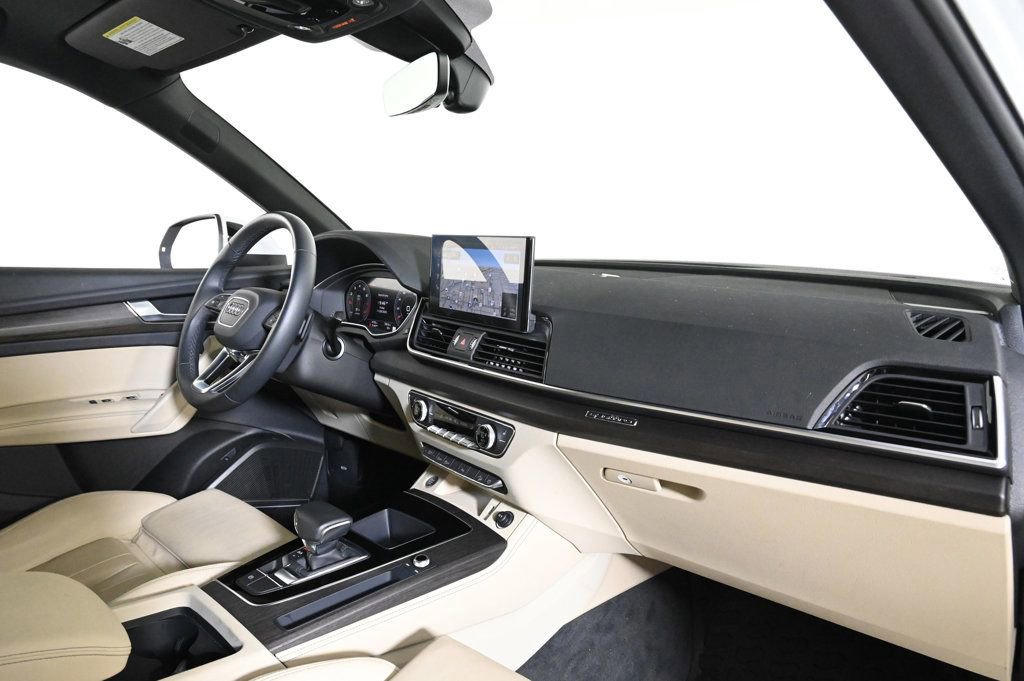 Certified 2025 Audi Q5 2.0T Premium Plus w/ Premium Plus Package image 15