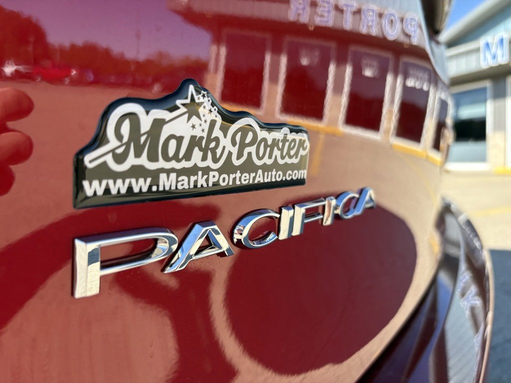 New 2026 Chrysler Pacifica Select image 10