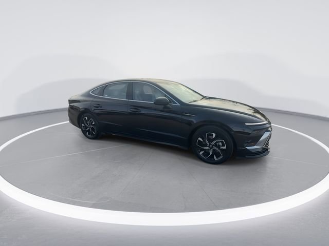 Used 2025 Hyundai Sonata SEL image 2