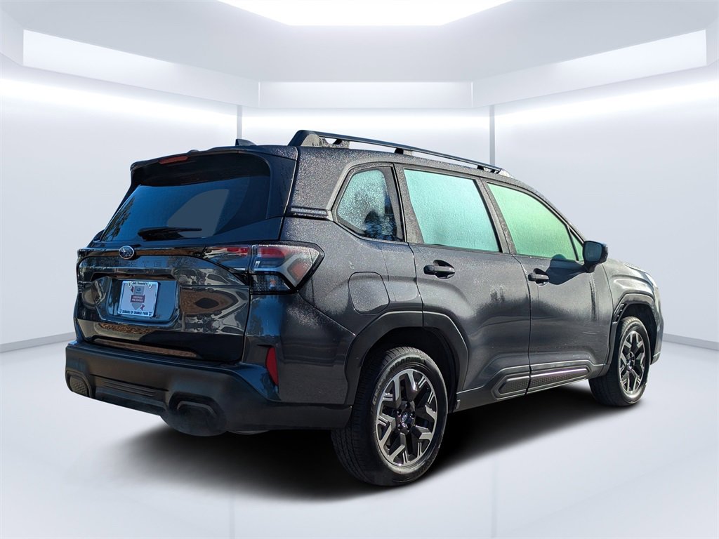 Used 2025 Subaru Forester image 4