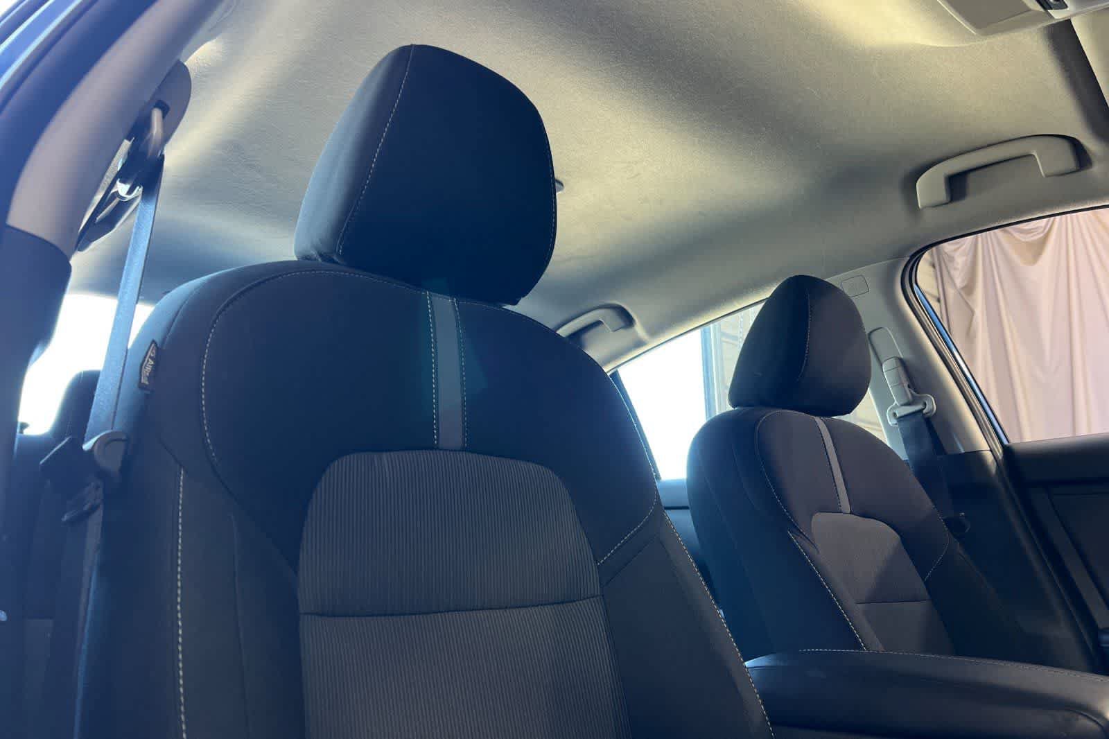 Used 2025 Nissan Sentra SV FWD image 17
