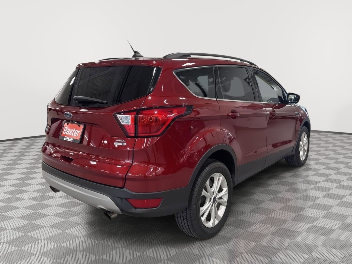 Used 2019 Ford Escape SEL AWD/4WD image 9