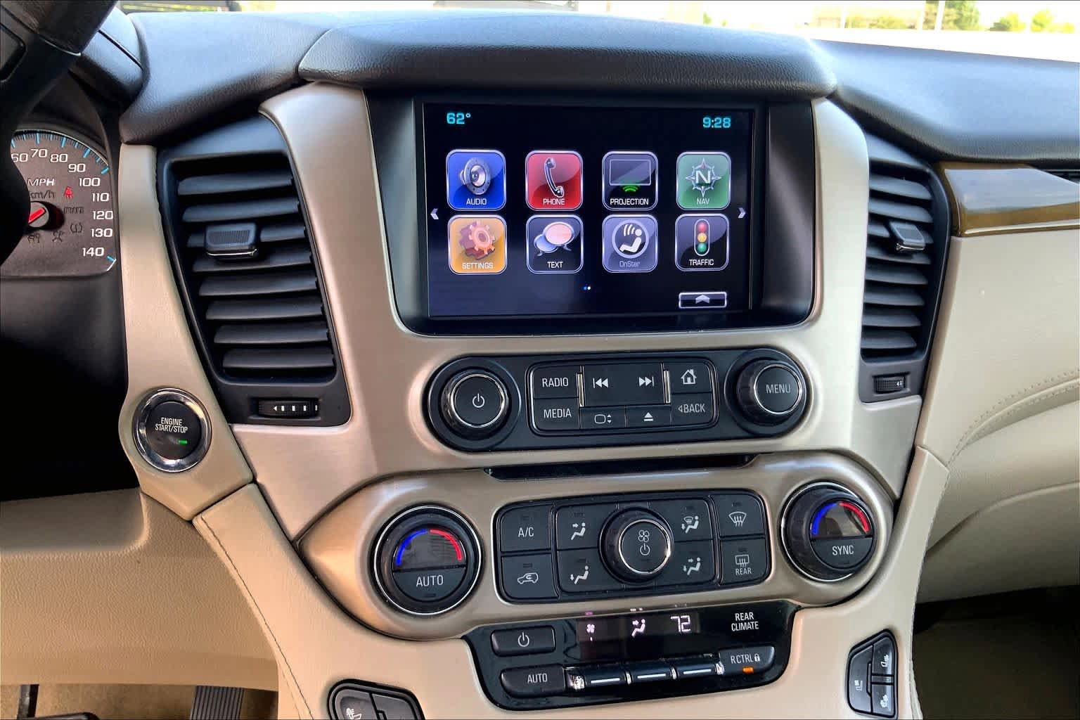 Used 2017 GMC Yukon Denali AWD/4WD image 30