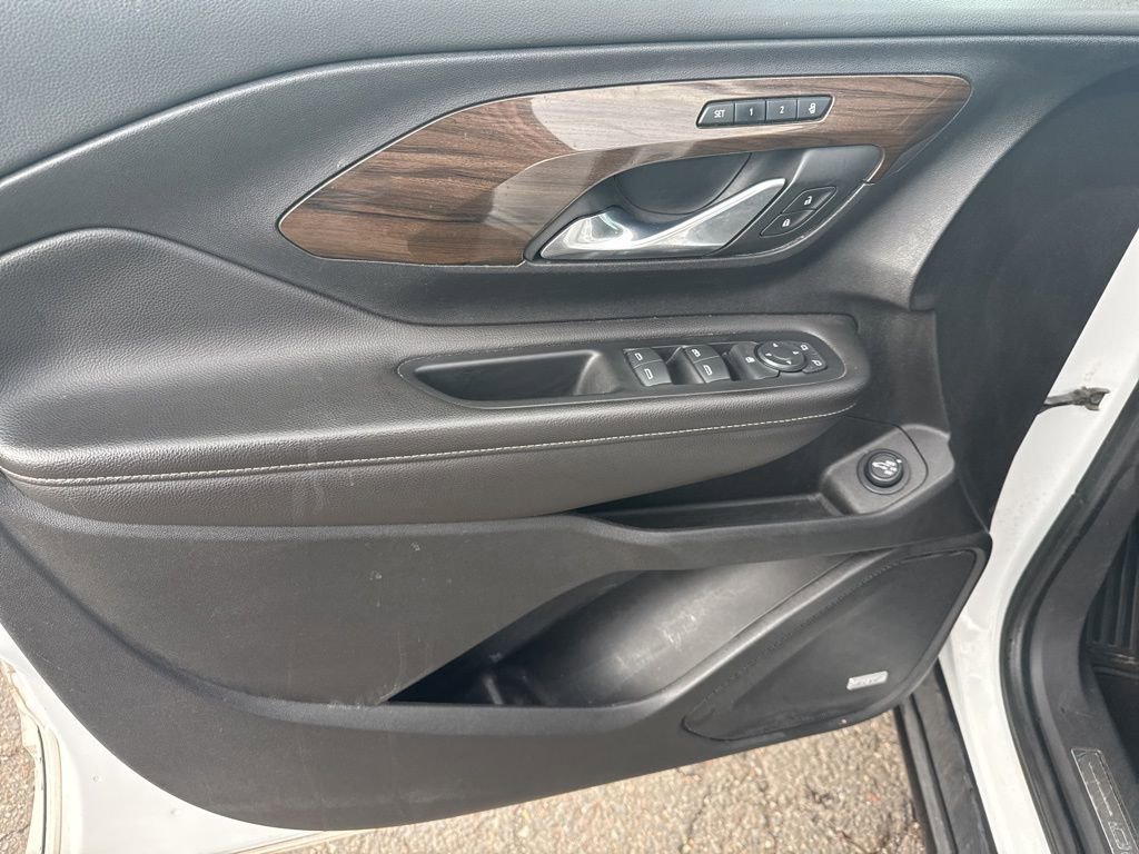 Used 2020 GMC Terrain Denali image 21