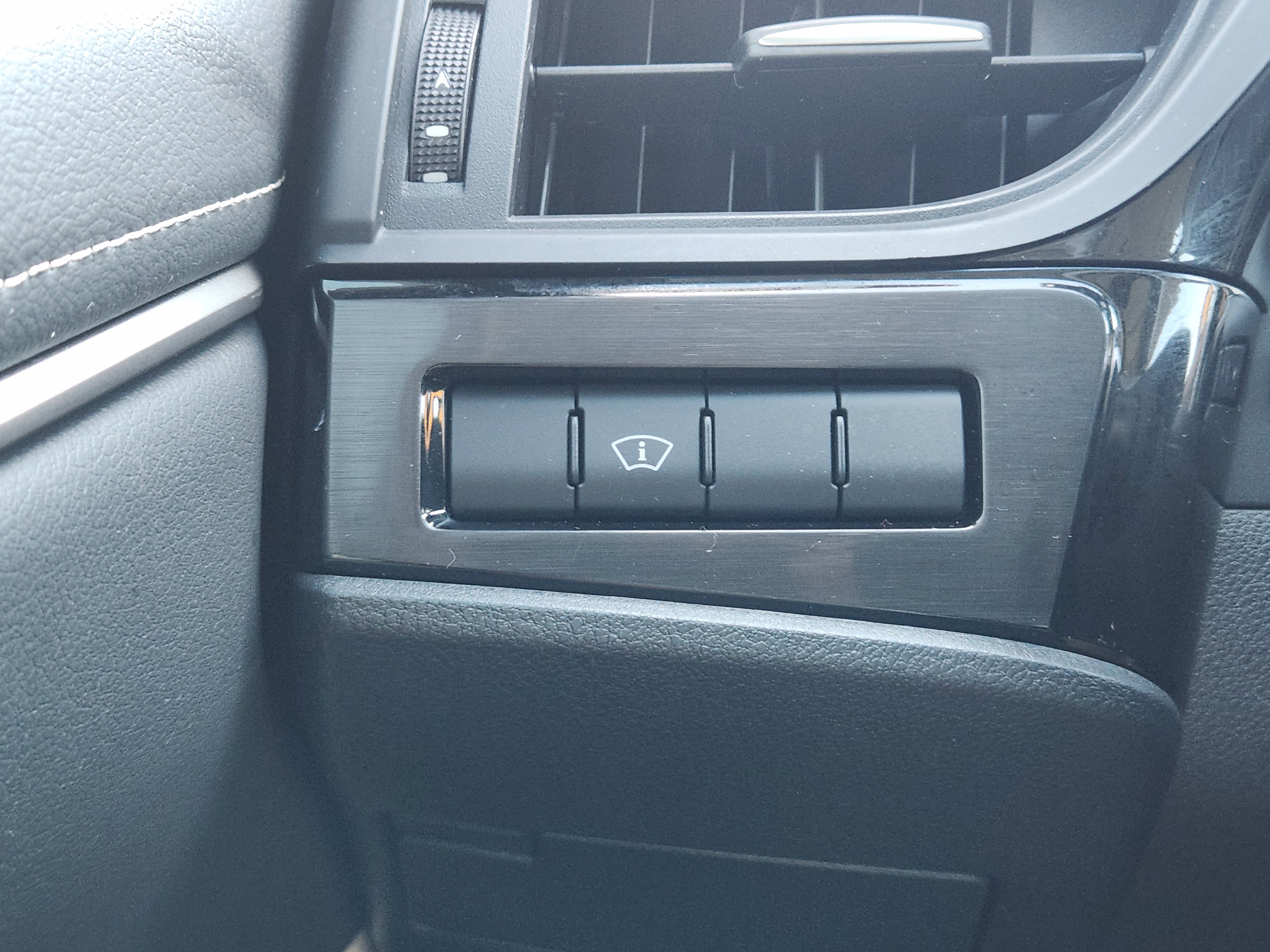 Used 2024 Lexus ES 350 w/ Luxury Package image 28