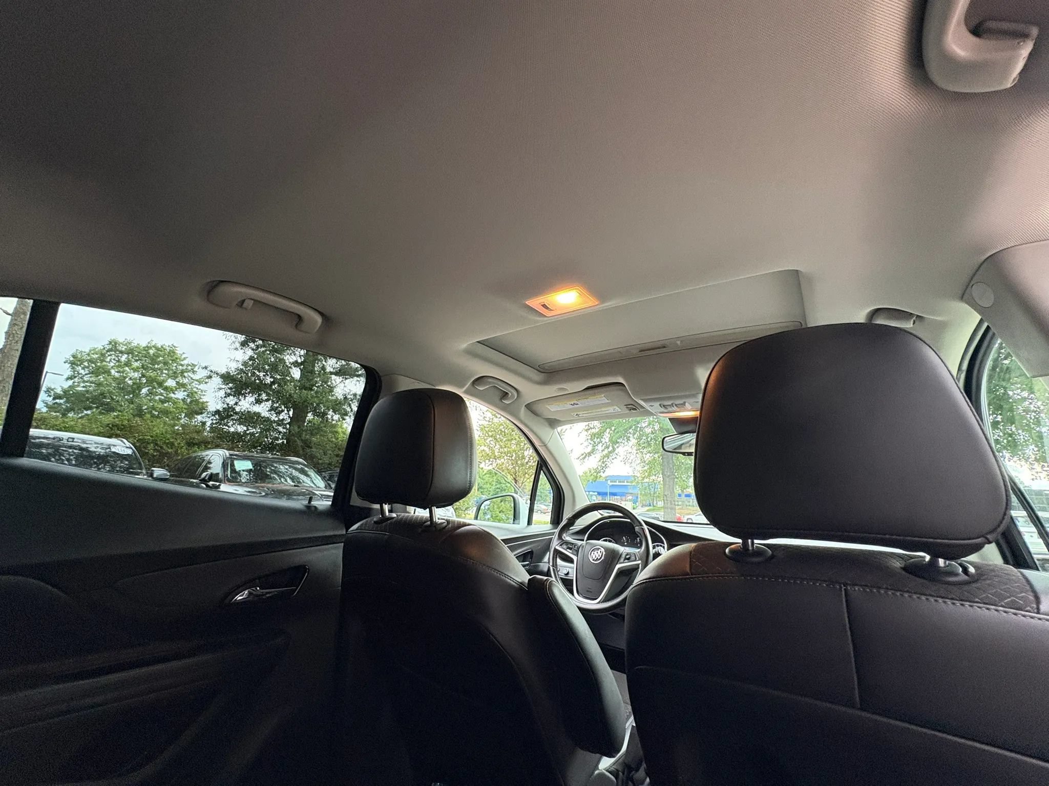 Used 2019 Buick Encore Preferred AWD/4WD image 17