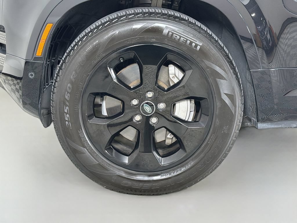 Used 2023 Land Rover Defender 110 X-Dynamic SE AWD/4WD image 33