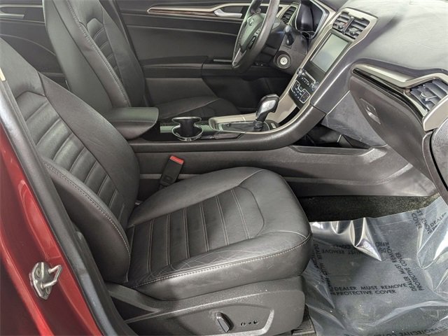 Used 2016 Ford Fusion SE w/ Equipment Group 202A image 27