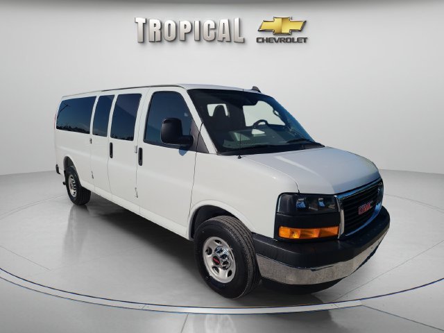 Used 2025 GMC Savana 3500 LT w/ LT Preferred Equipment Group RWD image 7