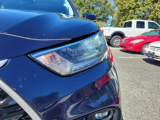 Used 2020 Toyota Highlander XLE image 10