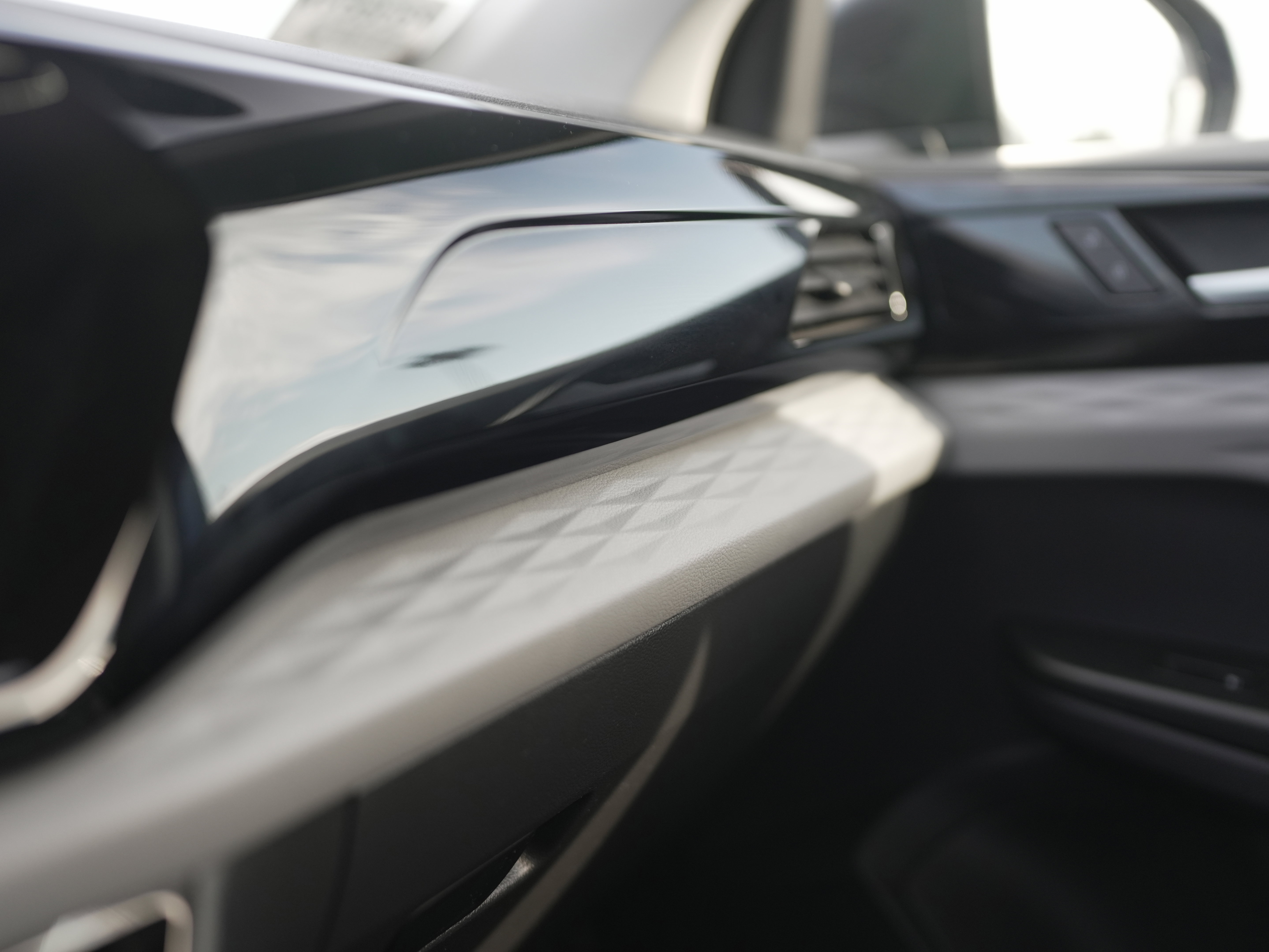 Certified 2024 Volkswagen Taos S image 27