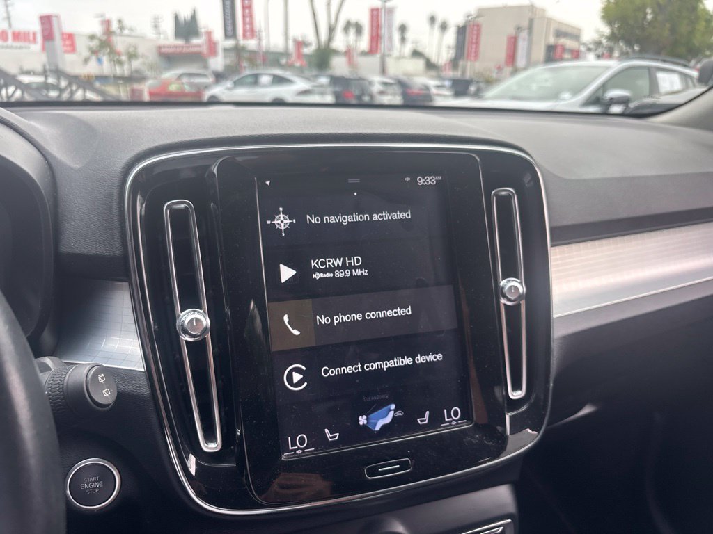 Used 2020 Volvo XC40 T5 Momentum AWD/4WD image 19