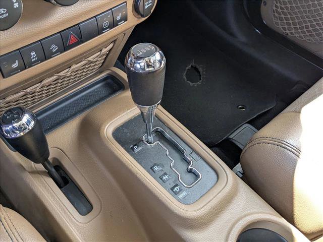 Used 2012 Jeep Wrangler Sahara w/ Connectivity Group AWD/4WD image 12