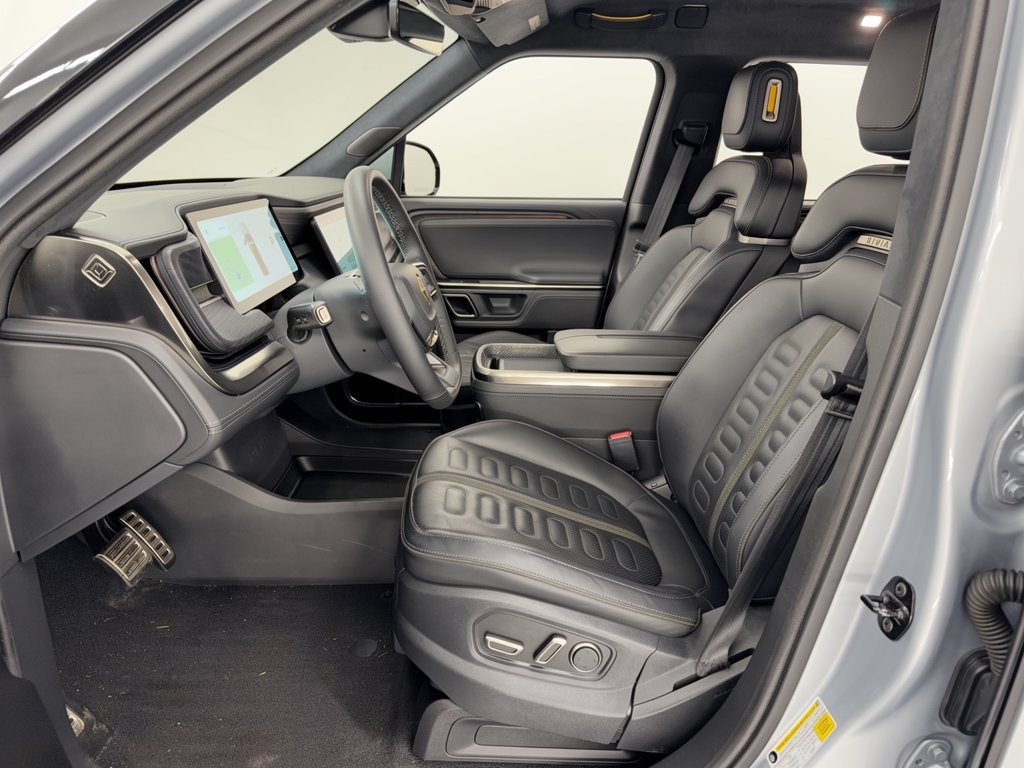 Used 2023 Rivian R1T Adventure Dual AWD/4WD image 5