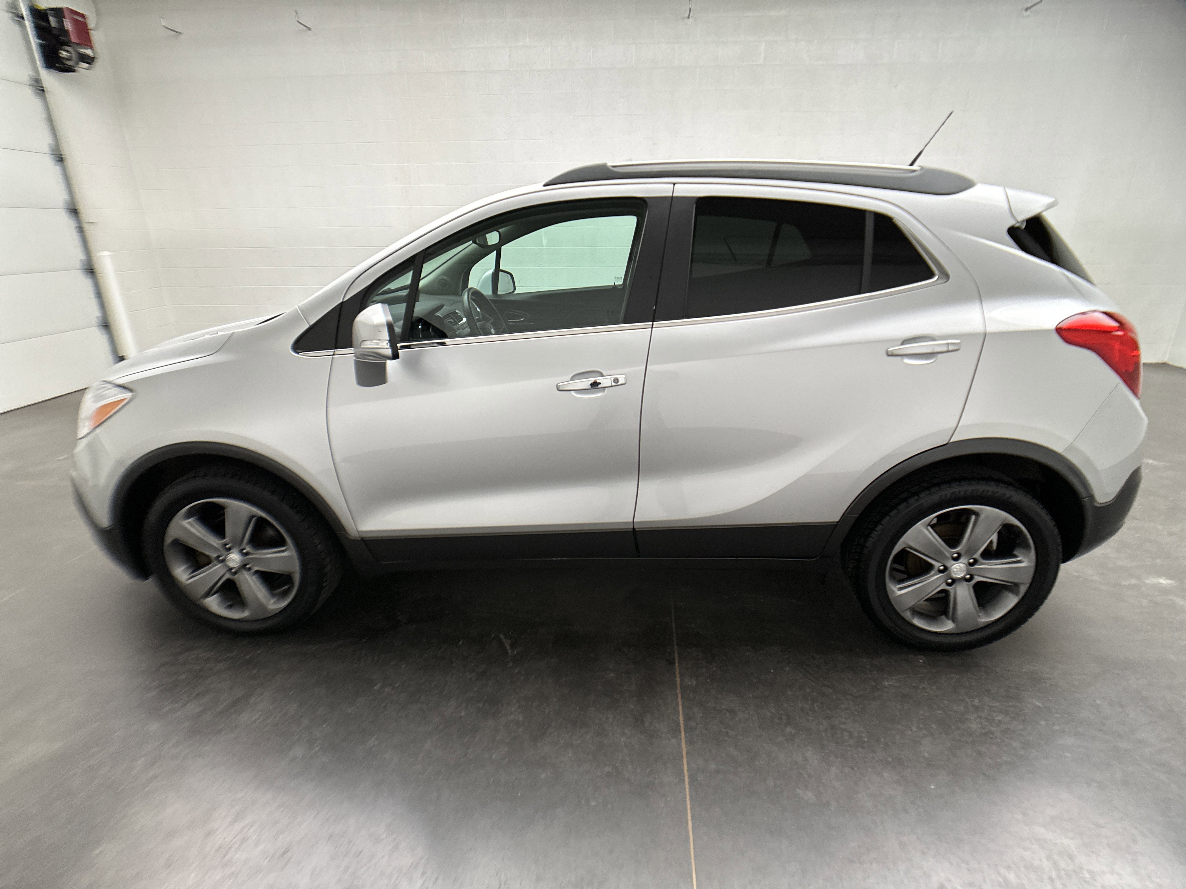 Used 2014 Buick Encore FWD image 5