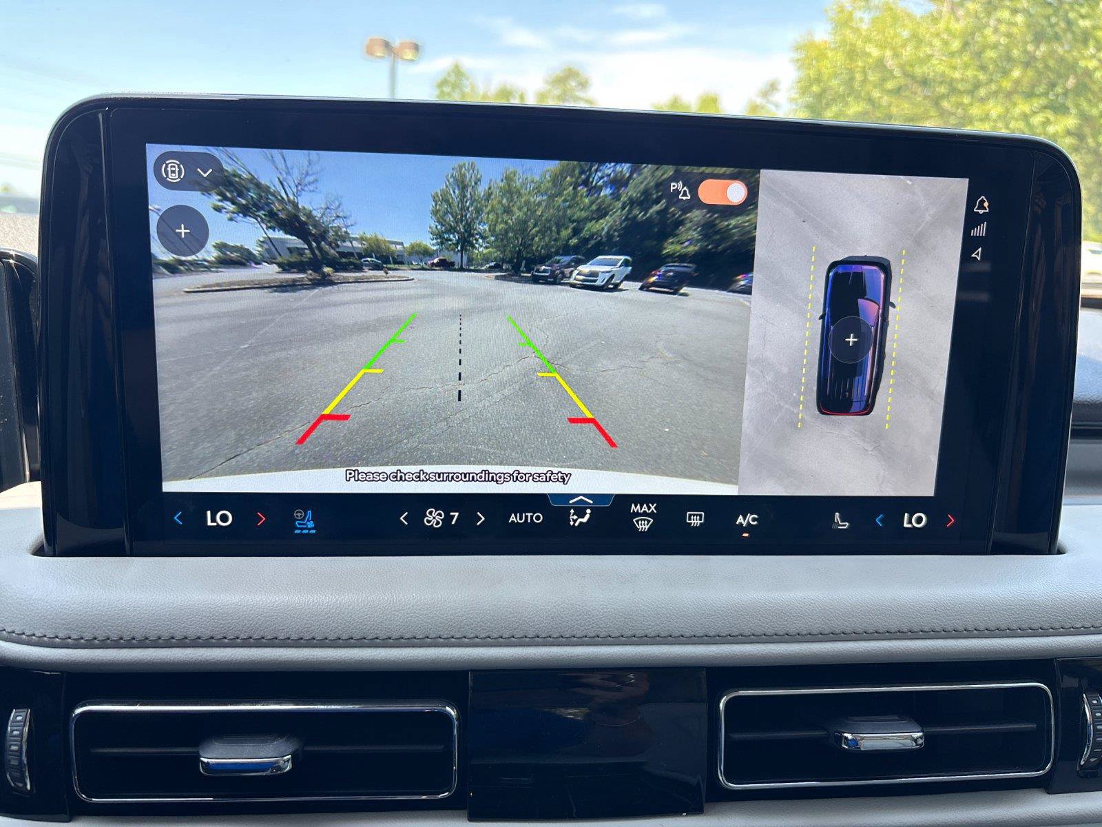 Used 2025 Lincoln Aviator 2WD image 26