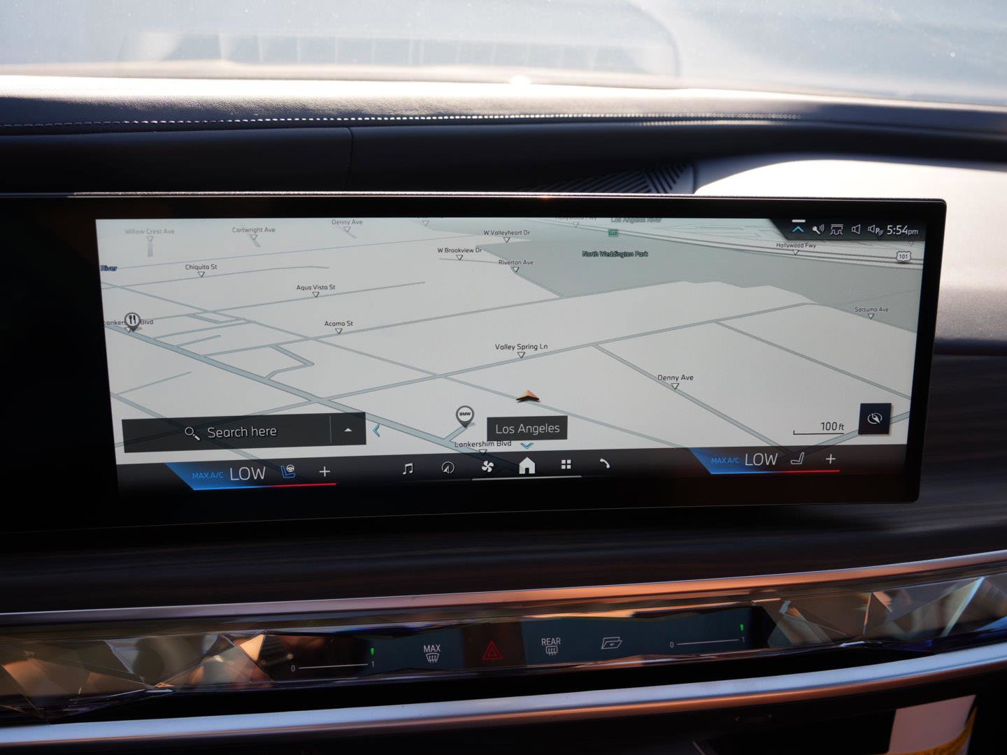 Used 2025 BMW 760i xDrive w/ Executive Package image 14